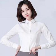 南(nan)京工(gong)作(zuò)服定做公(gōng)司爲(wei)齊(qi)業客戶(hu)定製(zhi)文(wén)化襯衫