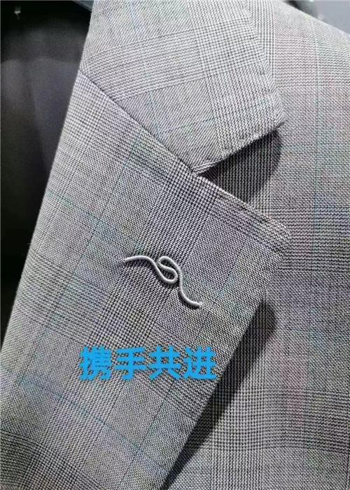 南(nan)京職業裝(zhuang)定製(zhi)